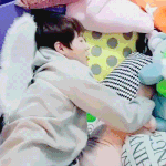 [댓글부탁해] 하성운 얘 진짜 왜케 귀여워