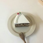 가끔 보면 어른들이 더 <b>유치</b>하지 않냐