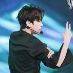 [백현] 같은 <b>포즈</b> 다른 좋은 느낌 백현