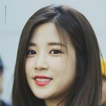 <b>바라</b>만봐도 부쩍 설레는 얼굴