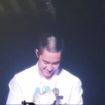 [EXO] 저 <b>물병</b>2개 + 휴지 =꽃다발이래 ㅋㅋㅋㅋ