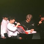 [백현] <b>피자</b> 뭐지?