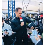 [드루와] 올림픽<b>기</b>자분한테 인터뷰 당하는 엑소<b>팬</b>들 ㅋㅋ