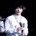 [시우민] 시우민 요즘 <b>수상</b>해...