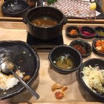 (사진)<b>정돈</b> 돈까스 김치에서 생고기가 나옴. 11월 28일