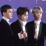 [EXO] 첸백시 <b>개울가</b>에 내놓은 아이들같음..