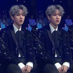 [백현] 앉아만 있어도 <b>천재</b>아이돌 백현,, ㅋㅋ