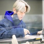 [EXO] 나이거 얼핏보고 음식점에서 <b>음식</b>고르는건줄