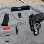 이천<b>원대</b>짜리총 보디가드380라는 총을~~