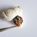 캔버스는 작을수록 좋다는 금<b>손들</b>