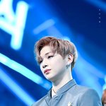 [강다니엘] <b>데뷔해</b>줘서 고마워