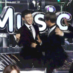 [EXO] 김종대<b>신나</b>써ㅠㅠㅠㅠㅠ옆에김종인도엘표시