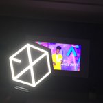 [EXO] ㅅㅂ 조카 집에서 응원봉 들고 지랄했는데 언니가 그거...