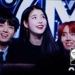 엥 뭐임 아이유 프리뷰 보는데 ㅈㄱ님 귀엽