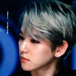[백현] 오늘도 <b>리즈</b> 갱신하신 백현오빠