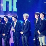 [EXO] <b>Best</b> Artist of the year 엑소 축하해요...