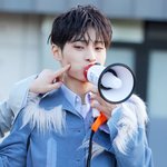 눈꼬리 약간 올라간 남돌 누구 있어??
