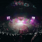 [EXO] 야 여기서 타팬덤<b>봉</b>이 보여?