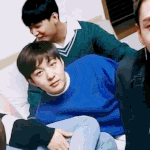[댓글부탁해] 귀뚫고 관리하는거에 대해 잘 아는 애들아 들어와줘...