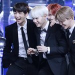 [방탄소년단] 12분 <b>남아</b>써
