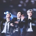 [EXO] <b>와중</b>에 첸백시 400일이래