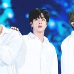 [방탄소년단] 석진이 <b>물망초</b>같음