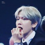 [EXO] 무지개 <b>반사</b>다 씹탱년들아