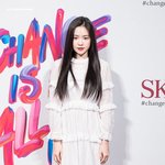 손나은 흑발 생머리한거 개이뻐!!!!!!!!!