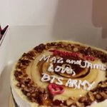 [방탄소년단] 라디오 <b>케익</b> 보냈네ㅋㅋㅋ