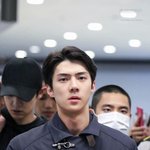 [세훈] 171202 <b>출입국</b> 고화질3