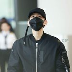 [EXO] 조ㅍ팔 백현이는 어깨도 넓냐