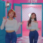 <b>나연이</b> 뮤비에서 골반뽕 과하게 넣었네