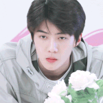 타팬인데 세훈 너무 잘생김