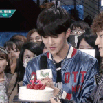 [EXO] 세훈이뒤에남<b>팬</b>분 그분아니냐 여녜가중곈가 거기 타가수인터뷰하는데