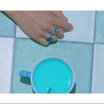 [EXO] ㅅㅂ 이 머그잔조차 <b>의심</b>스럽다