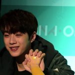 개설레는 라이관린 <b>손크기</b> ㄷㄷ