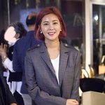 솔비언니 머리 특이하게 말았네?