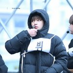 뷔 롱패딩.<b>jpg</b>