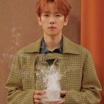 [EXO] 백현이 <b>입술</b> 틴트발라주고 싶다 조카존잘__!!!!