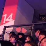 [시우민] 형아들 <b>사이</b>에서 더 작아진 시우민ㅋㅋㅋㅋㅋㅋㅋㅋㅋ