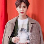 [EXO] <b>보정</b>원하는 사진잇냐 해준다