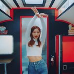난 <b>쯔위</b>라고해 이 춤 어떻게 추는거임????