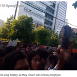 <b>종현</b>을 추모하려고 누난너무예뻐 부르는 칠레인들.JPG