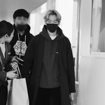 [백현] 백현이 고화질 보는데 이 거 완전 <b>전용기</b>에서 내리는