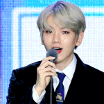 [백현] 대단했던 멜뮤 백현 <b>V라인</b>