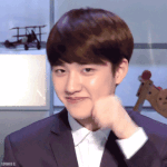 [EXO] 분위기 바꿔도 됨? 생<b>머리</b>하고 <b>애교</b>부리는 경수vs