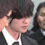 얘 뭔가 <b>위험</b>해 보이는거 나 뿐..?
