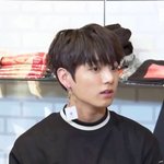 [방탄소년단] 둘<b>이</b> 귀에 뭐 걸고 있냐