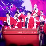 [하이라이트] 1221 첫콘 <b>산타</b> 고화질 직찍