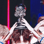 [EXO] 김준면 레전드는 요거얏